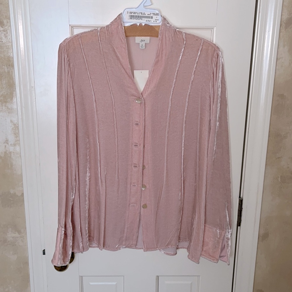 J.Jill soft pink velvet shirt.  Never worn, tags still attached.  Size Medium